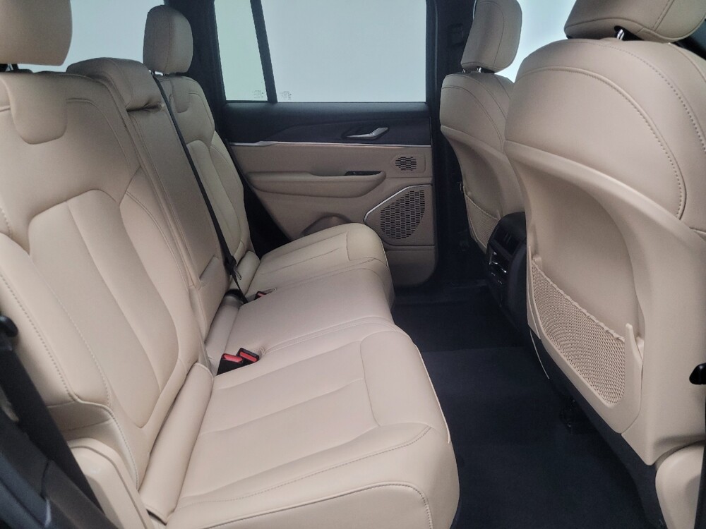 2023 Jeep Grand Cherokee in Indianapolis, IN 46222 - 18138230 19