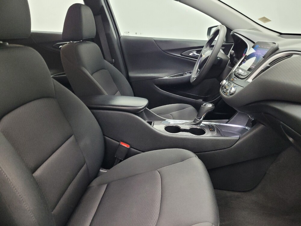 2020 Chevrolet Malibu in Las Vegas, NV 89104 - 18138234 21
