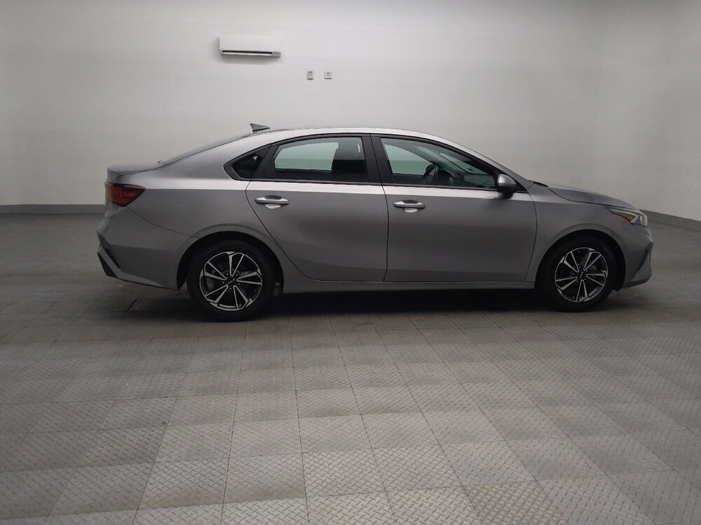 2022 Kia Forte in Plano, TX 75074 - 18138236 10