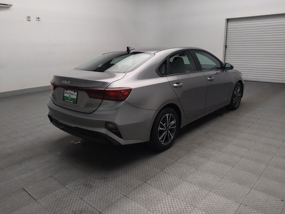 2022 Kia Forte in Plano, TX 75074 - 18138236 9