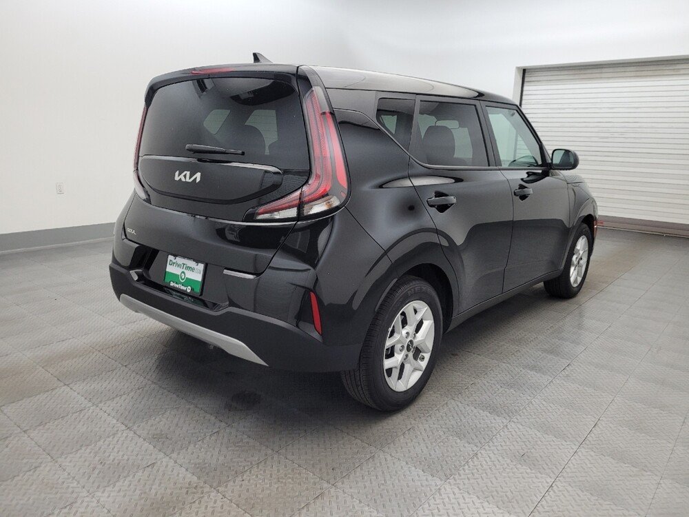 2025 Kia Soul in Phoenix, AZ 85015 - 18138244 9