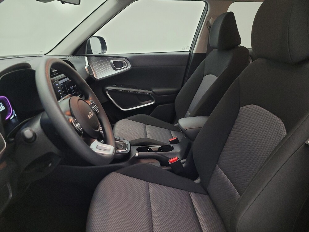2025 Kia Soul in Phoenix, AZ 85015 - 18138244 17