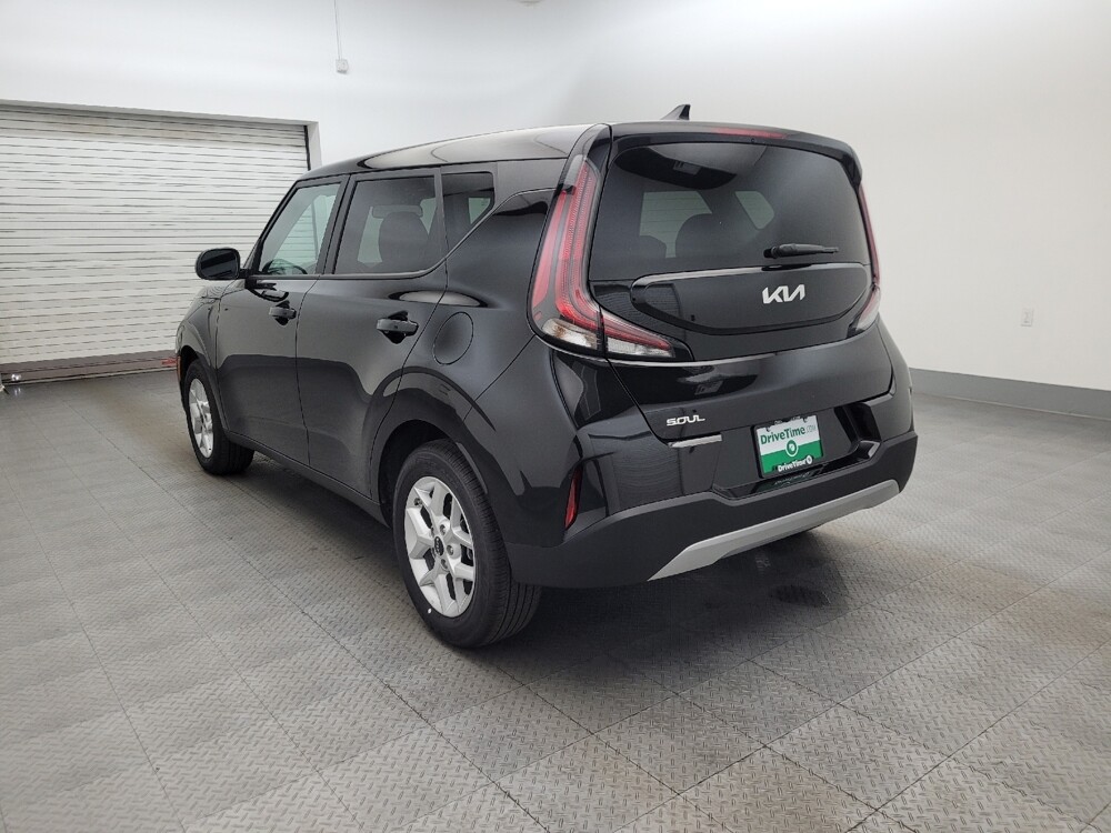 2025 Kia Soul in Phoenix, AZ 85015 - 18138244 5