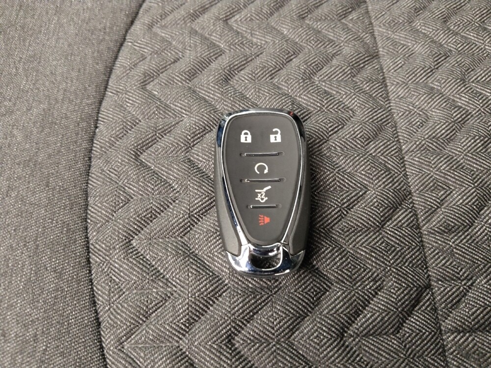 2024 Chevrolet Equinox in Gladstone, MO 64118 - 18138245 32
