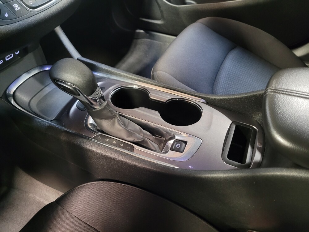 2022 Chevrolet Malibu in Downey, CA 90241 - 18138249 26