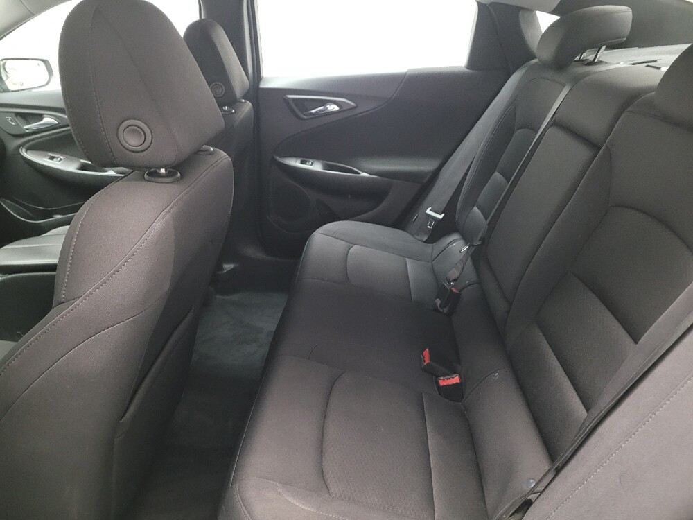 2022 Chevrolet Malibu in Downey, CA 90241 - 18138249 18