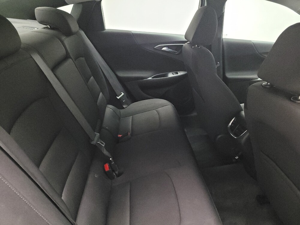 2022 Chevrolet Malibu in Downey, CA 90241 - 18138249 19