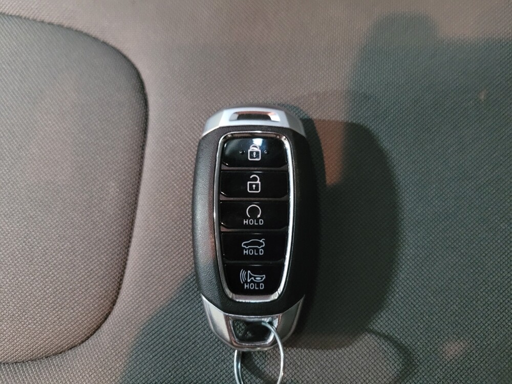 2023 Hyundai Elantra in Newport News, VA 23601 - 18138250 32