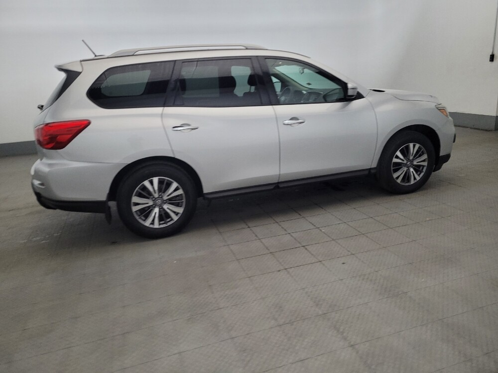 2017 Nissan Pathfinder in Woodbridge, VA 22191 - 18138256 10