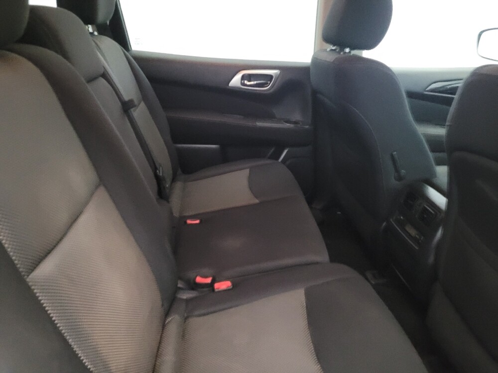 2017 Nissan Pathfinder in Woodbridge, VA 22191 - 18138256 19