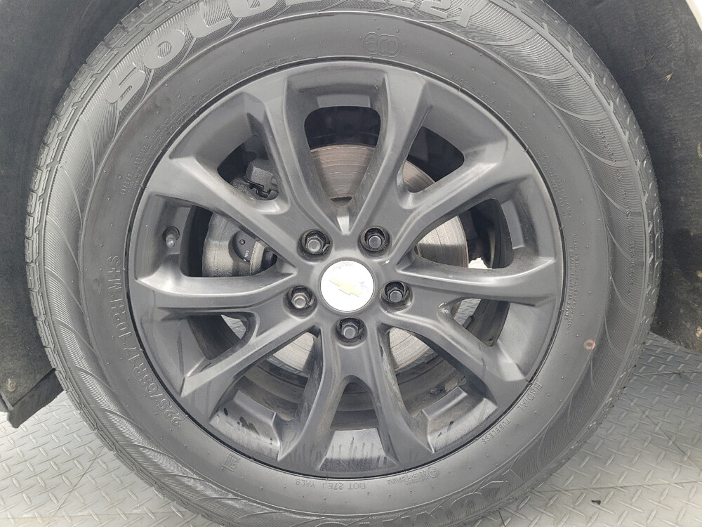 2019 Chevrolet Equinox in Las Vegas, NV 89102 - 18138282 31