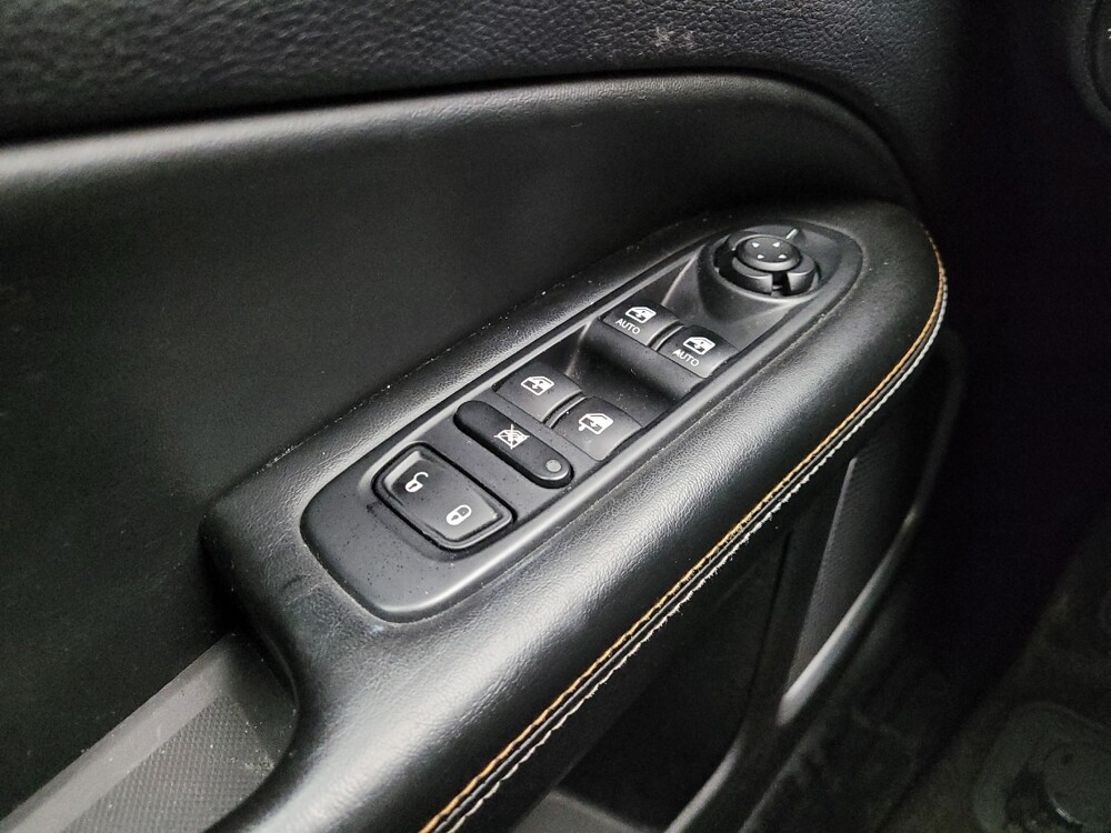 2017 Jeep Compass in Grand Rapids, MI 49508 - 18138288 27