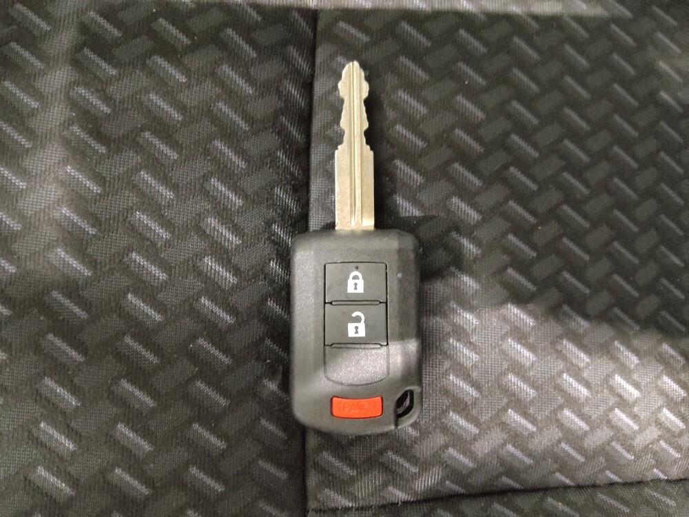 2018 Mitsubishi Eclipse Cross in Columbus, OH 43228 - 18138291 32