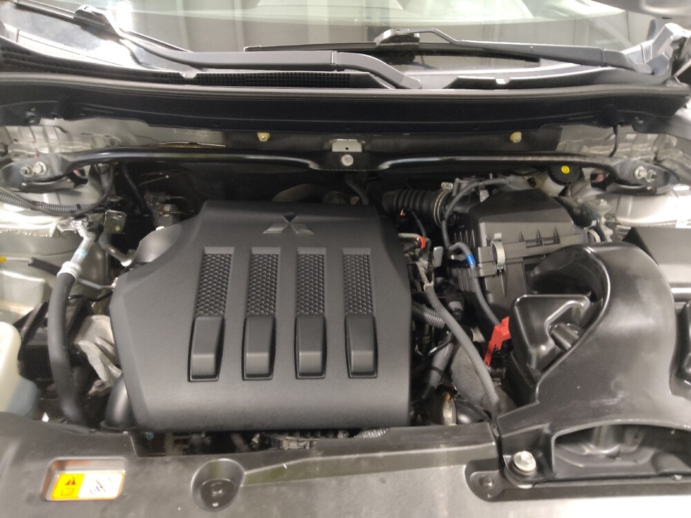 2018 Mitsubishi Eclipse Cross in Columbus, OH 43228 - 18138291 30