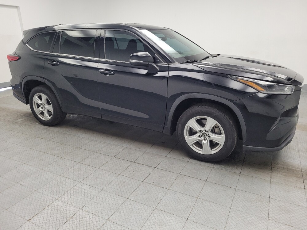 2021 Toyota Highlander in Madison, TN 37115 - 18138294 11