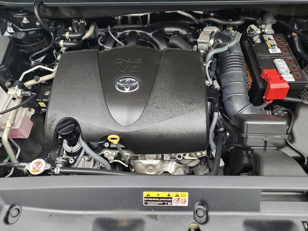 2021 Toyota Highlander in Madison, TN 37115 - 18138294 30