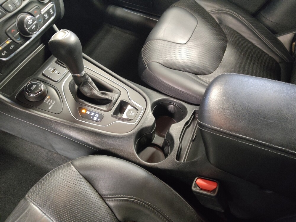2019 Jeep Cherokee in Salem, VA 24153 - 18138298 26