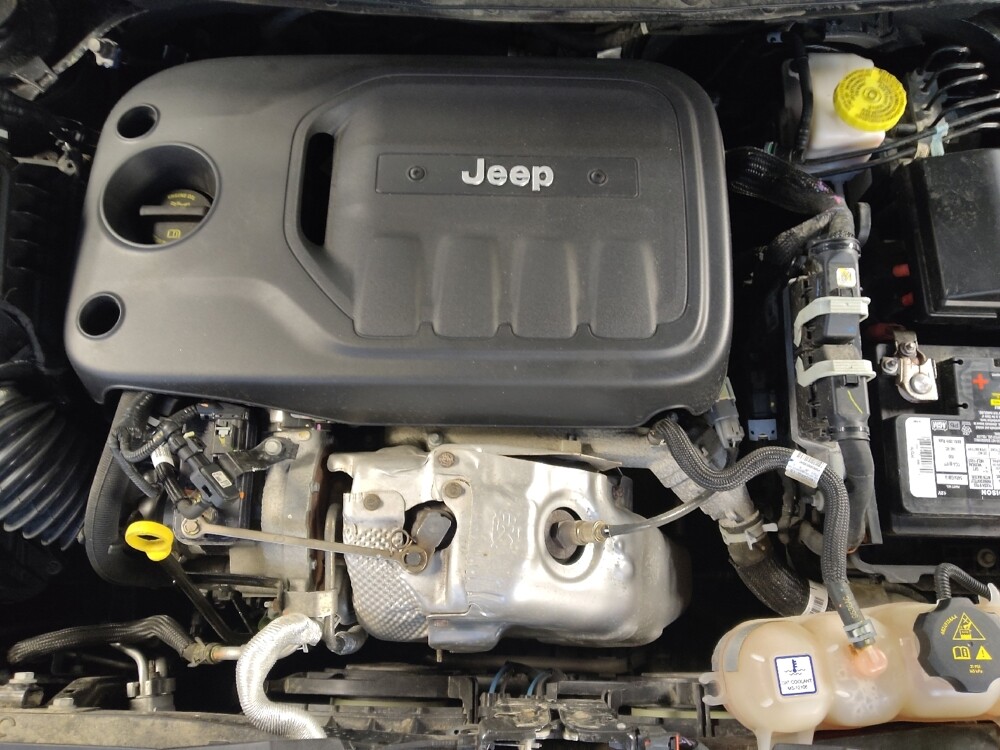 2019 Jeep Cherokee in Salem, VA 24153 - 18138298 30