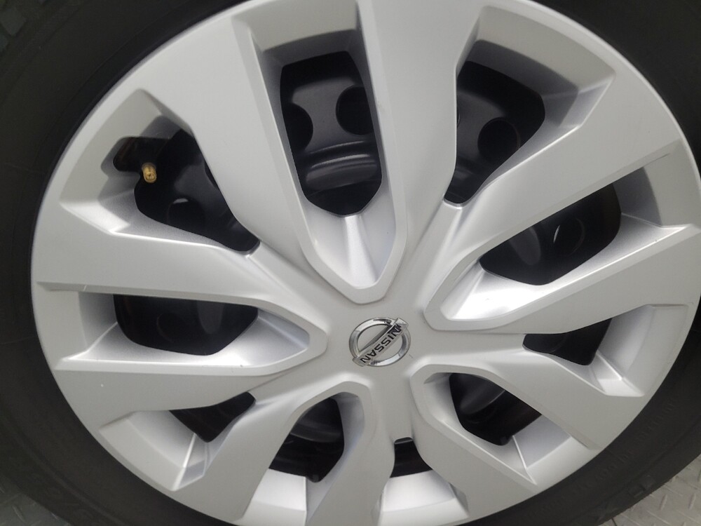 2017 Nissan Rogue in Conyers, GA 30094 - 18138307 31