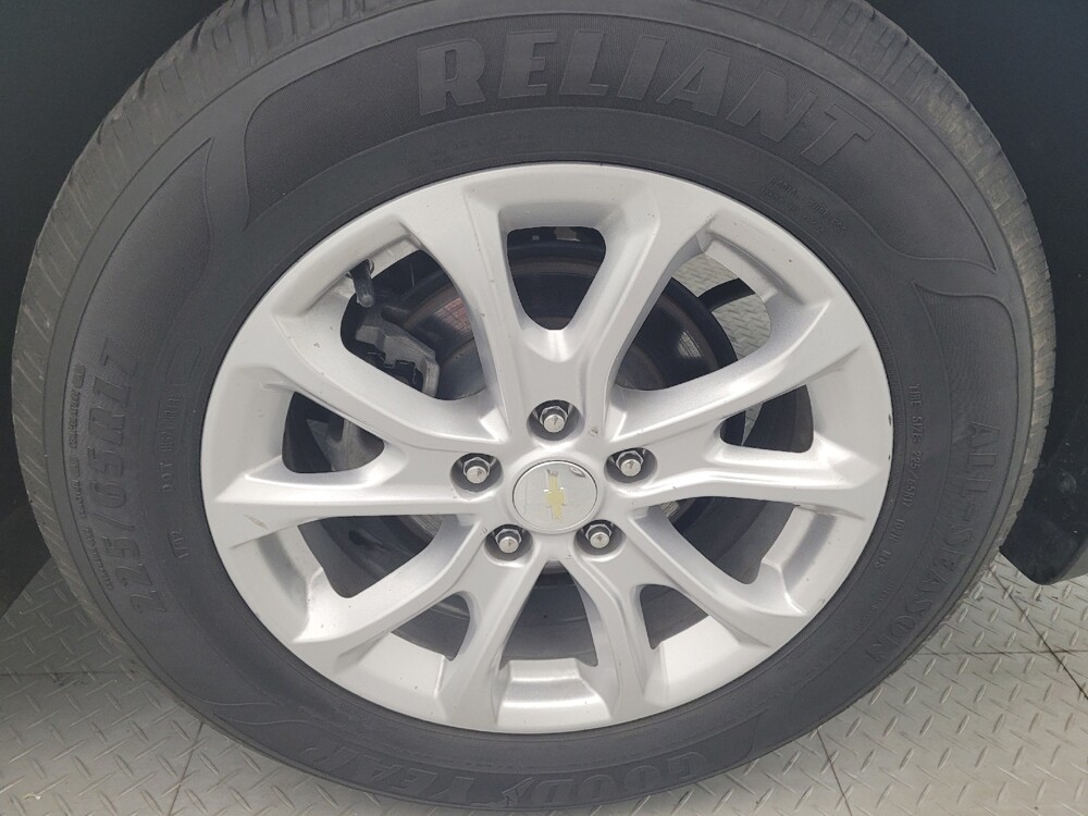 2019 Chevrolet Equinox in Charleston, SC 29414 - 18138315 31