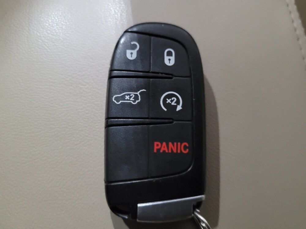2016 Jeep Grand Cherokee in Woodbridge, VA 22191 - 18138316 32