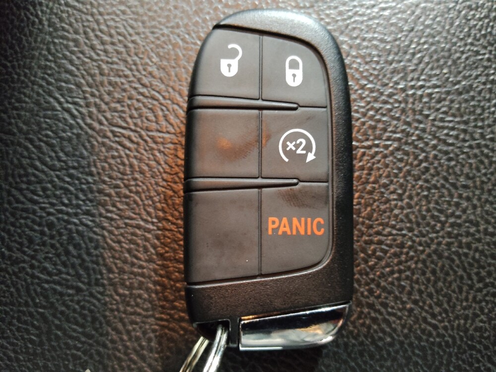 2020 Jeep Compass in Fort Worth, TX 76116 - 18138328 32
