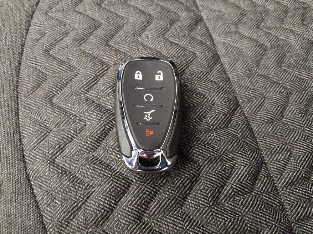 2024 Chevrolet Equinox in Gladstone, MO 64118 - 18138335 32