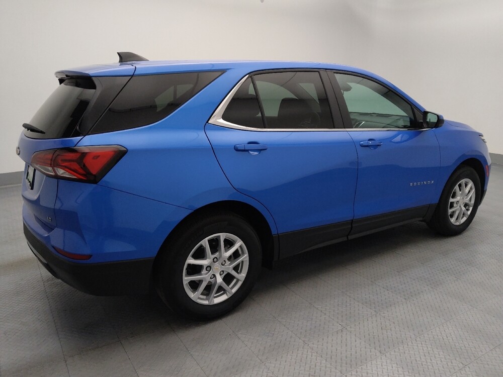 2024 Chevrolet Equinox in Gladstone, MO 64118 - 18138335 10