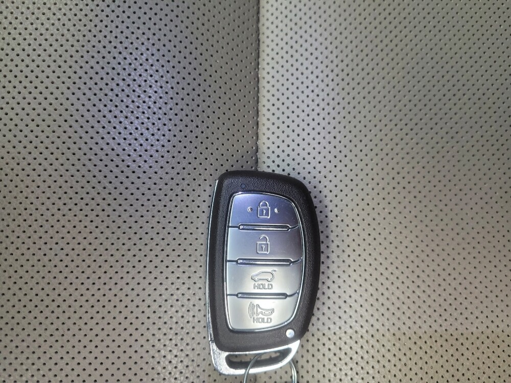 2018 Hyundai Tucson in Indianapolis, IN 46222 - 18138339 32