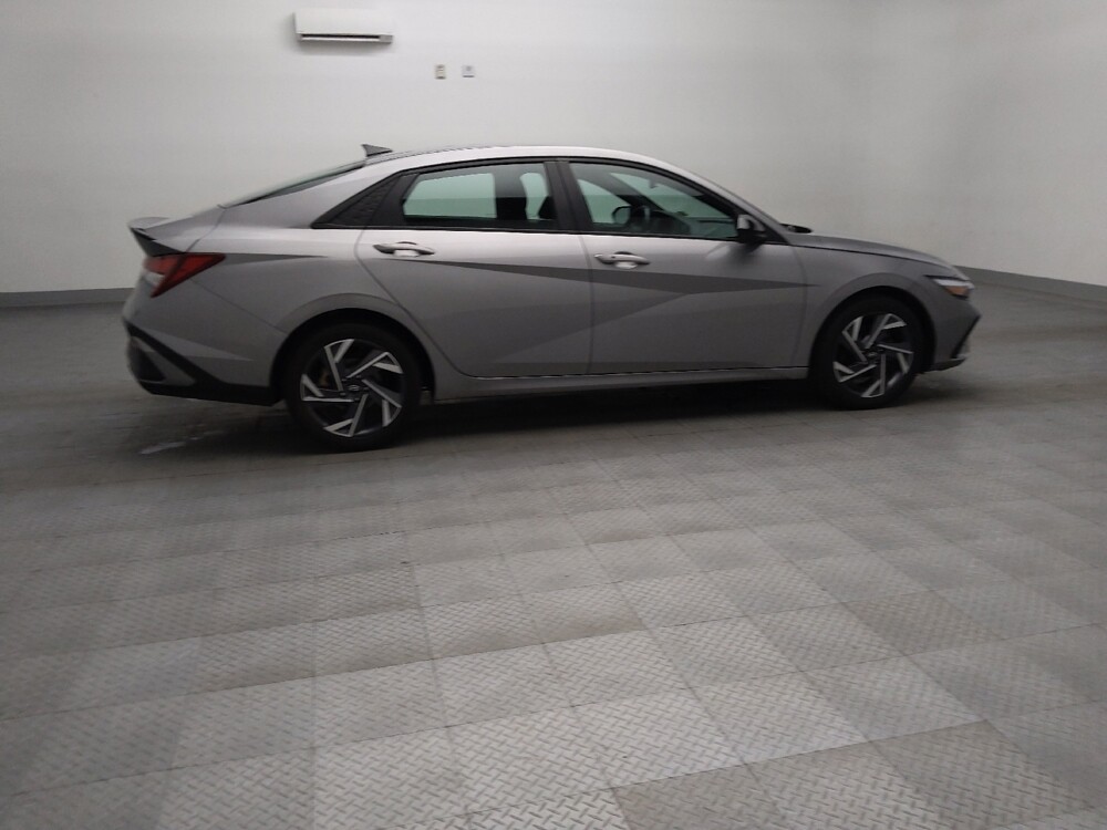 2025 Hyundai Elantra in Lewisville, TX 75067 - 18138377 10