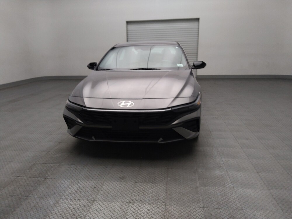 2025 Hyundai Elantra in Lewisville, TX 75067 - 18138377 15