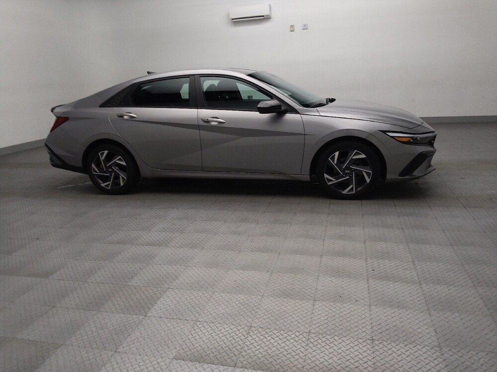 2025 Hyundai Elantra in Lewisville, TX 75067 - 18138377 11