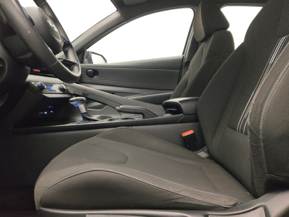 2025 Hyundai Elantra in Lewisville, TX 75067 - 18138377 17