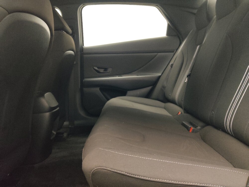 2025 Hyundai Elantra in Lewisville, TX 75067 - 18138377 18