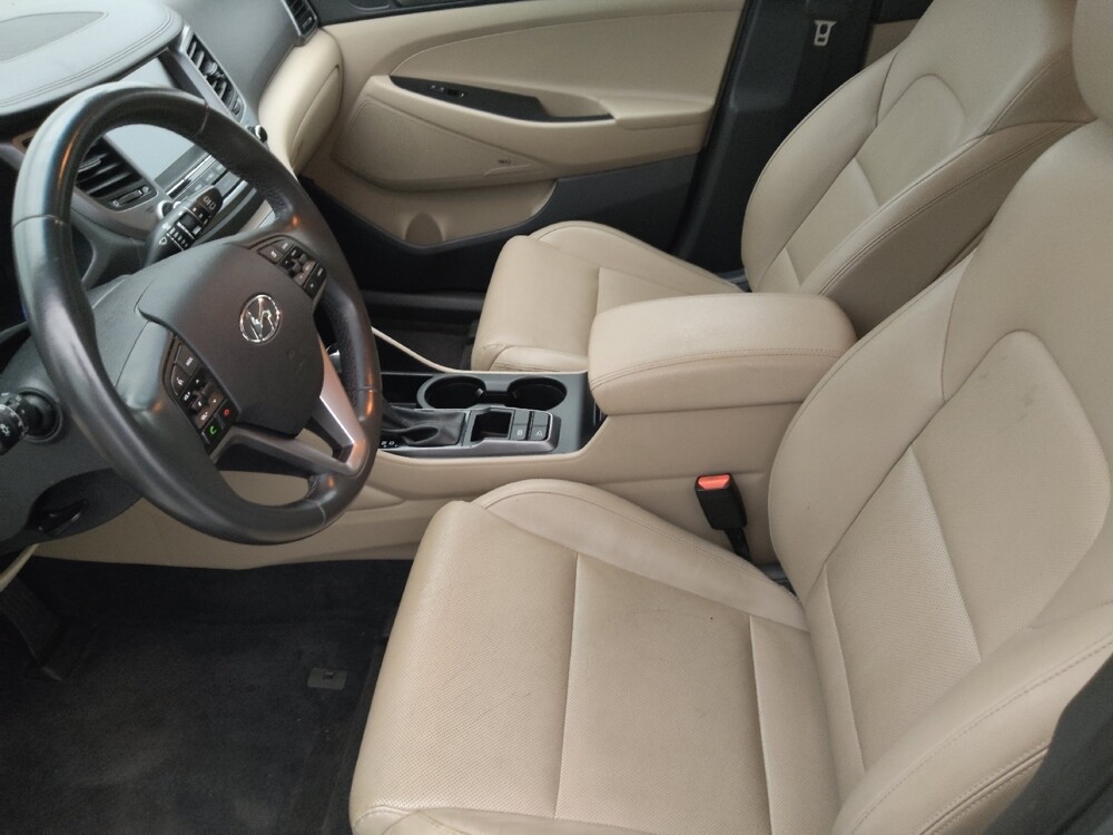 2017 Hyundai Tucson in Tampa, FL 33612 - 18138380 17