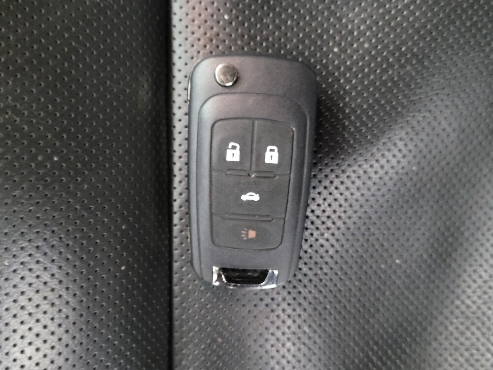 2015 Chevrolet Camaro in Memphis, TN 38128 - 18138383 32