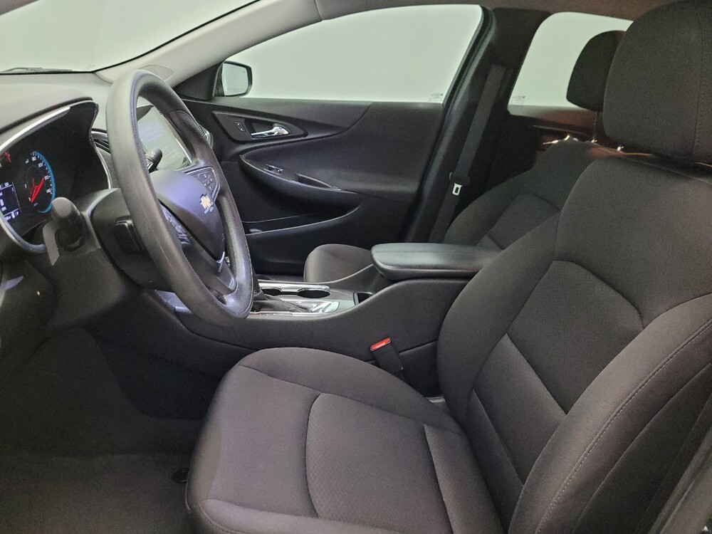 2020 Chevrolet Malibu in Phoenix, AZ 85015 - 18138384 17