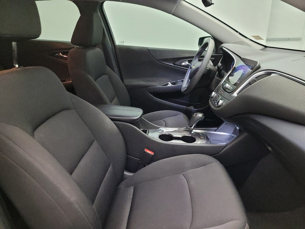 2020 Chevrolet Malibu in Phoenix, AZ 85015 - 18138384 21