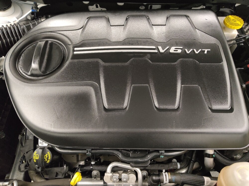 2019 Jeep Cherokee in Lakewood, CO 80215 - 18138393 30