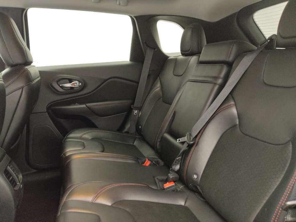 2019 Jeep Cherokee in Lakewood, CO 80215 - 18138393 18