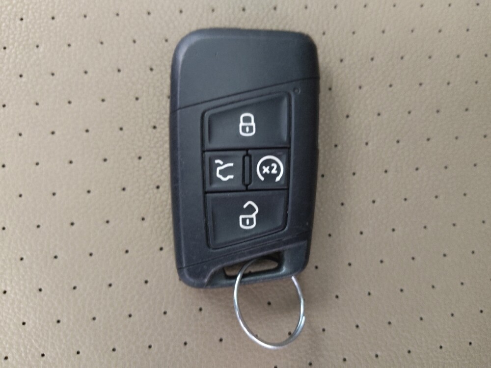2019 Volkswagen Jetta in Lakewood, CO 80215 - 18138400 32