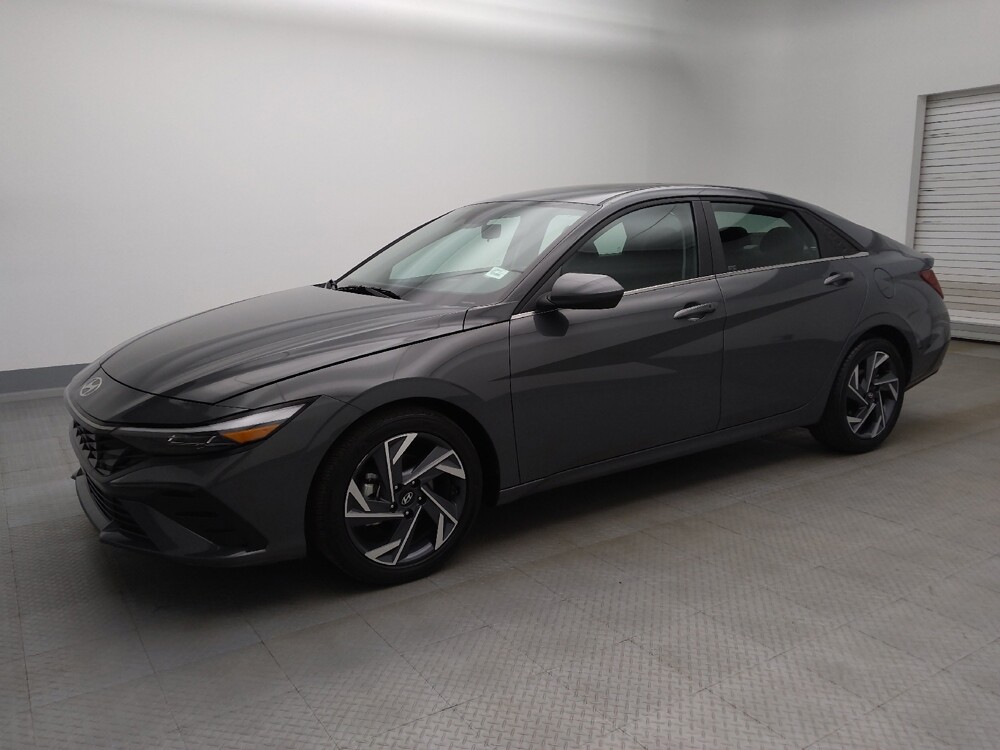 2025 Hyundai Elantra in Lakewood, CO 80215 - 18138401 2