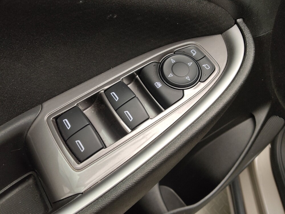 2025 Chevrolet Malibu in Lakewood, CO 80215 - 18138402 27