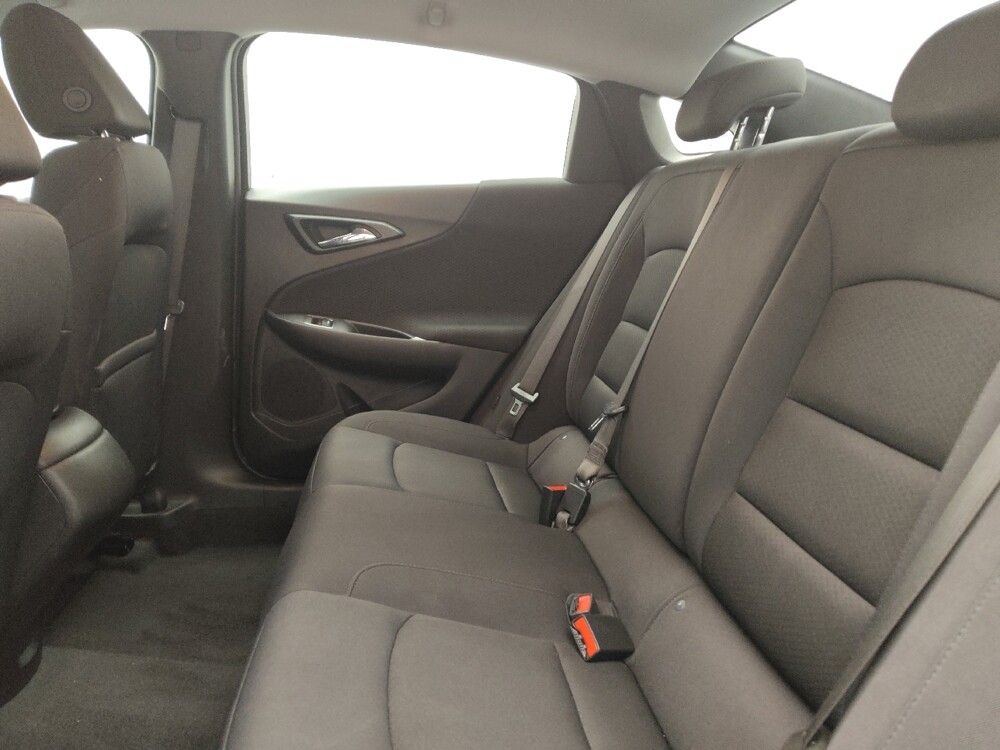 2025 Chevrolet Malibu in Lakewood, CO 80215 - 18138402 18