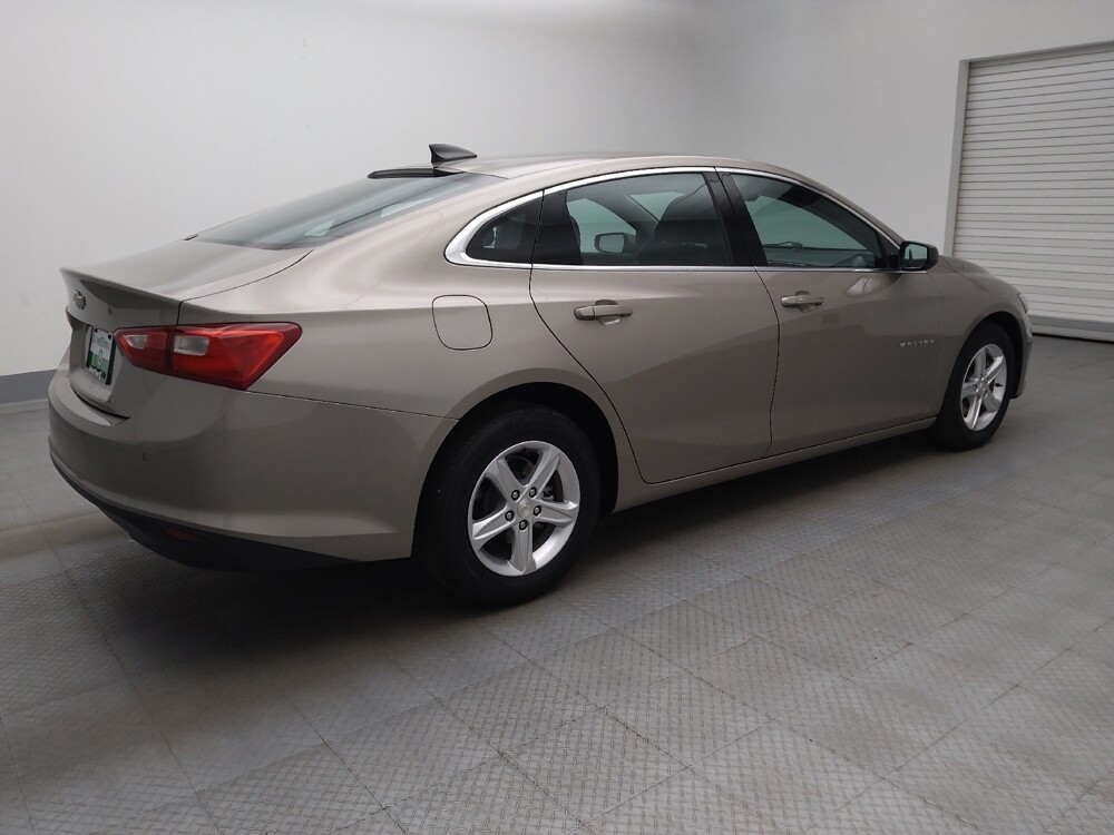 2025 Chevrolet Malibu in Lakewood, CO 80215 - 18138402 10