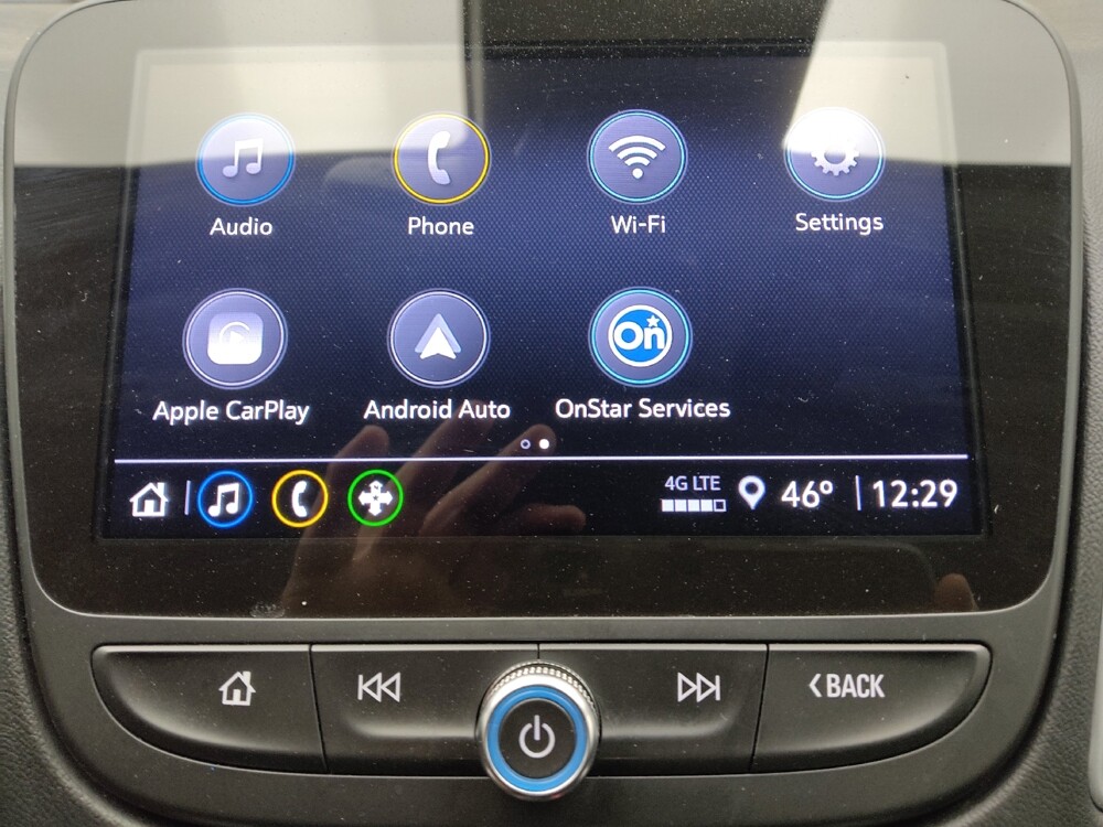 2025 Chevrolet Malibu in Lakewood, CO 80215 - 18138402 25