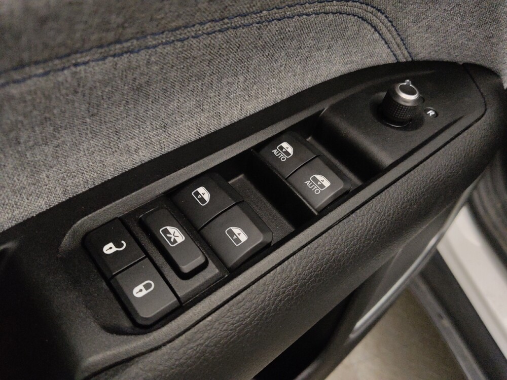 2022 Jeep Compass in Lakewood, CO 80215 - 18138403 27