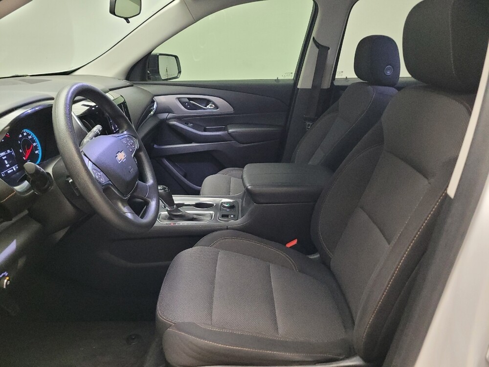 2020 Chevrolet Traverse in Downey, CA 90241 - 18138404 17