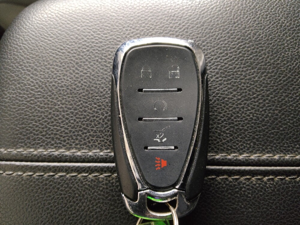 2019 Chevrolet Equinox in Pelham, AL 35124 - 18138405 32