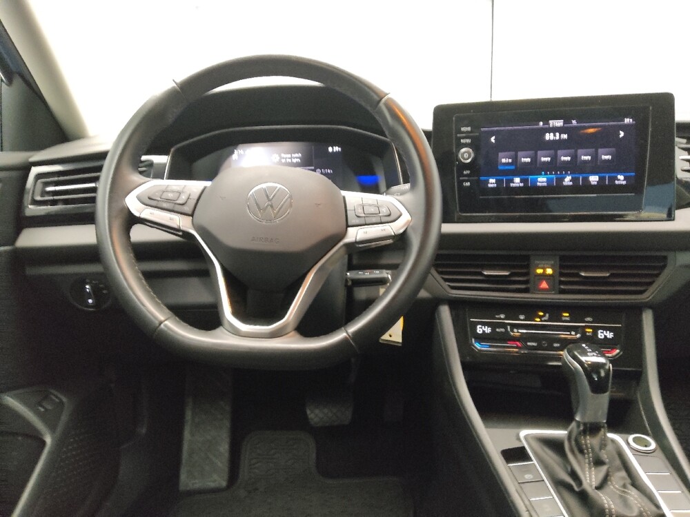 2025 Volkswagen Jetta in Union City, GA 30291 - 18138406 22